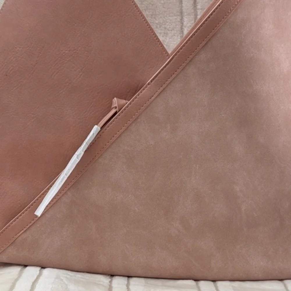 Geometric Design Hobo Shoulder Bag in Blush